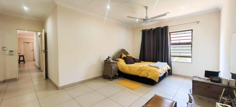 3 Bedroom Property for Sale in Van Der Hoff Park North West